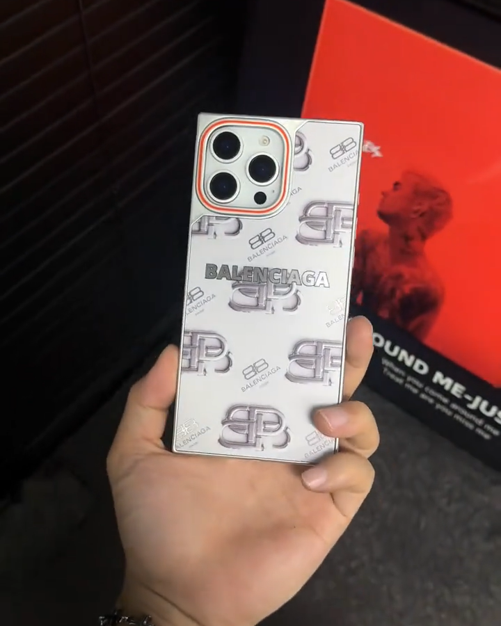 巴黎世家鐳射標金屬手機殼